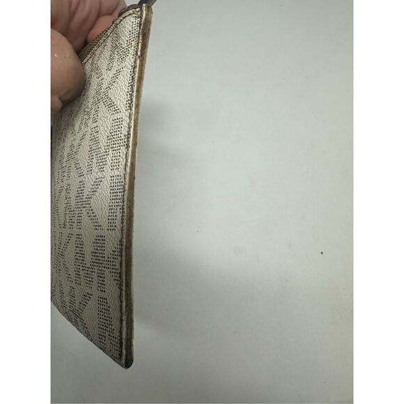 Michael Kors Fulton Vanilla Signature Large Zip Clutch Wristlet Purse See Notes - Picture 2 of 16